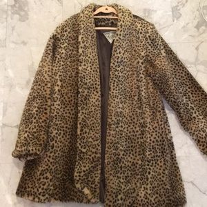 OVERSIZED VINTAGE LEOPARD COAT